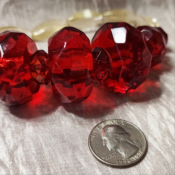 Huge Faceted Cherry Red Transparent Gold Micro Glitter Beaded Vintage Necklace - Picture 10 of 11